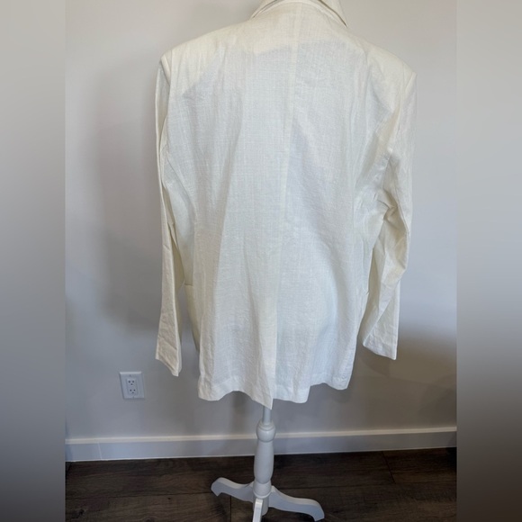 Storets Two Button Oversized Blazer Size S/M Minimalist Chic Contemporary - Picture 2 of 9